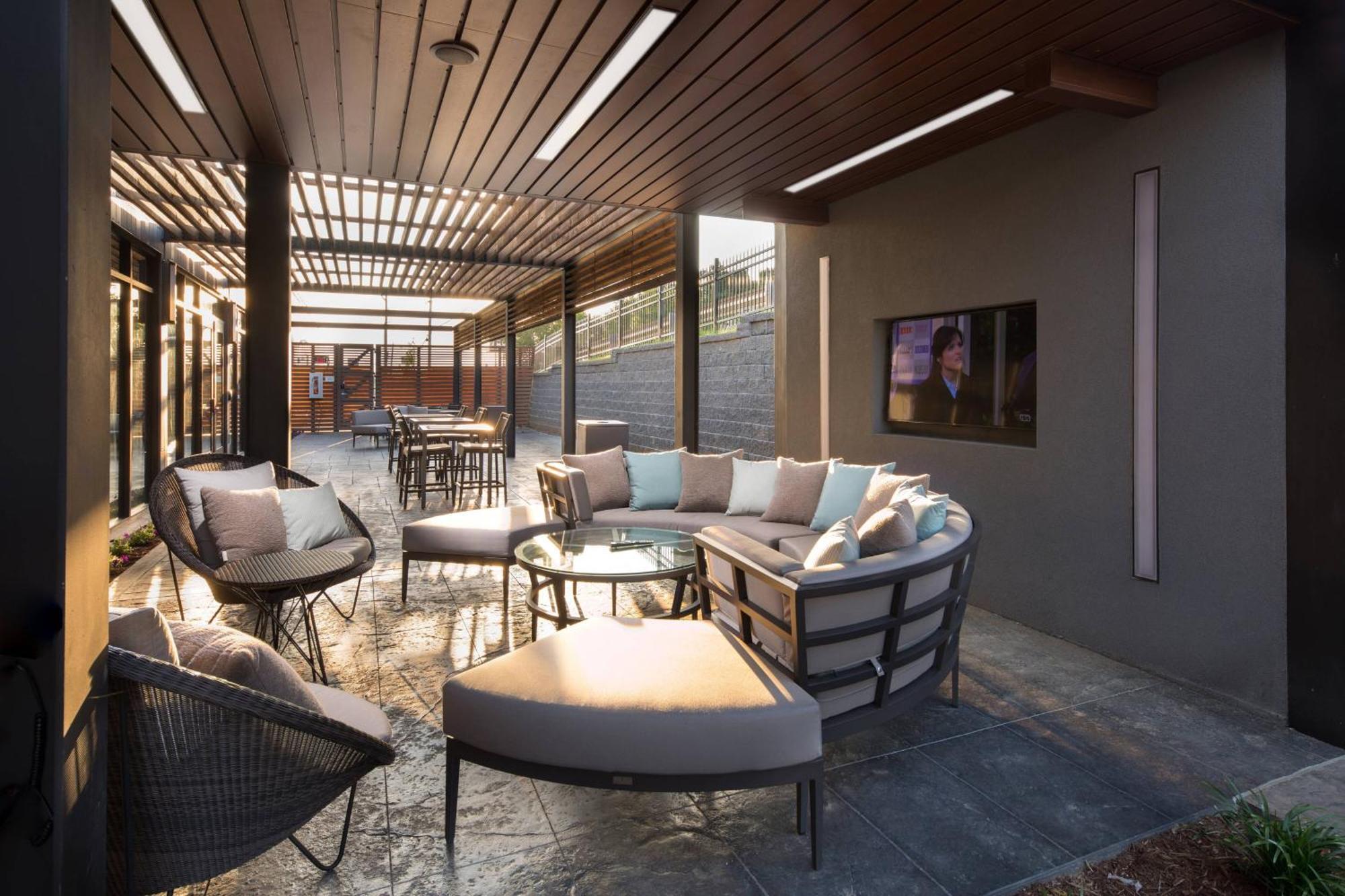 Courtyard By Marriott Расселлвилл Экстерьер фото