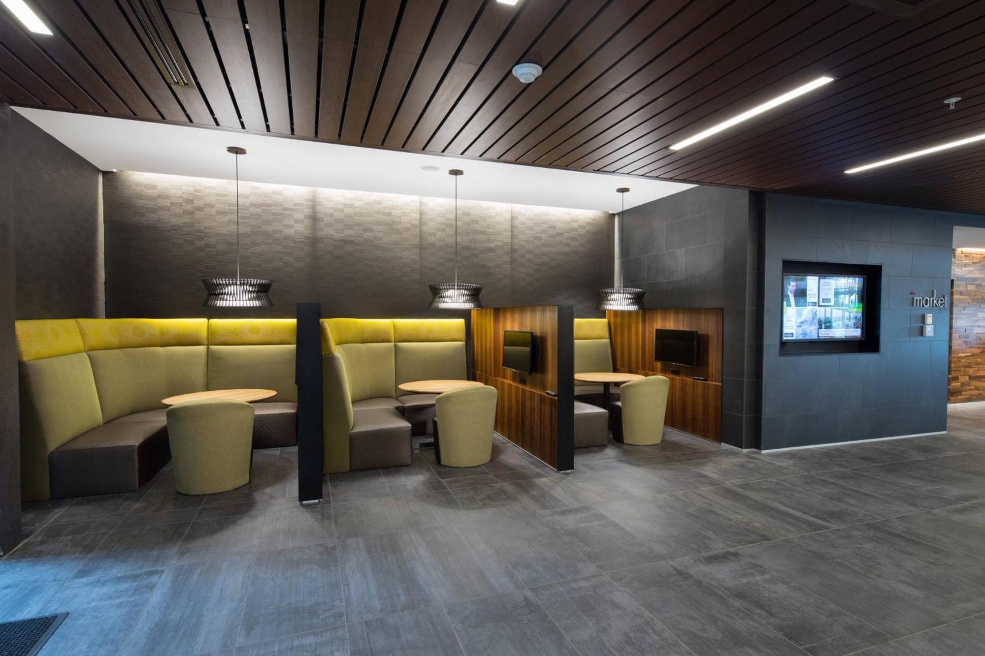 Courtyard By Marriott Расселлвилл Экстерьер фото